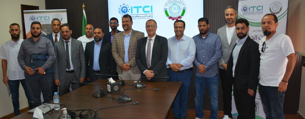 اختتام الدورتين التدريبيتين حول التقنيات الحديثة للطاقة الجديدة والمتجددة و تطبيق تكنولوجيا الإنتاج الأنظف في الصناعات الغدائية بمقر المنظمة